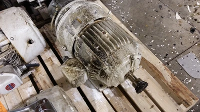 US Motors 5HP; 1185RPM; 460V; Frame: 254U C12 99016415 001 F