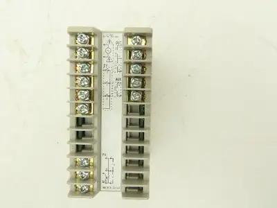 Azbil SDC35 Digital Temperature Controller Single Loop High Accuracy High Speed