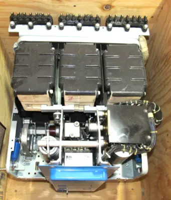 REFURBISHED GENERAL ELECTRIC AKR-4A-30-1 CIRCUIT BREAKER 800A COIL SET @ 400A