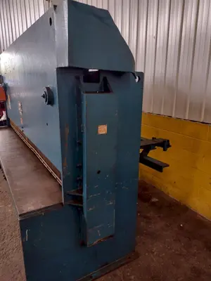 10' x 1/4" HTC MODEL 250-10A HYDRAULIC SHEAR: STOCK #19778