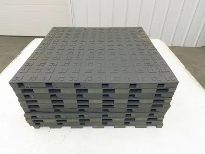 Wearwell H-9389 ErgoDeck Mat - 18 x 18", Solid Tile 7/8" Thick  Lot of 10pcs