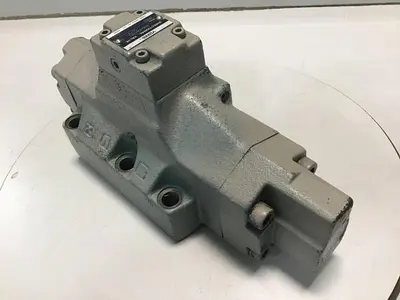USED YUKEN DHG-06-2B2-5079
