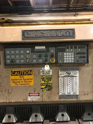 USED CINCINNATI 250HS