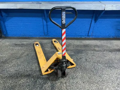 Used _UNKNOWN_ _UNKNOWN_ Pallet Jacks Ohio US | HGR 24 #1370181