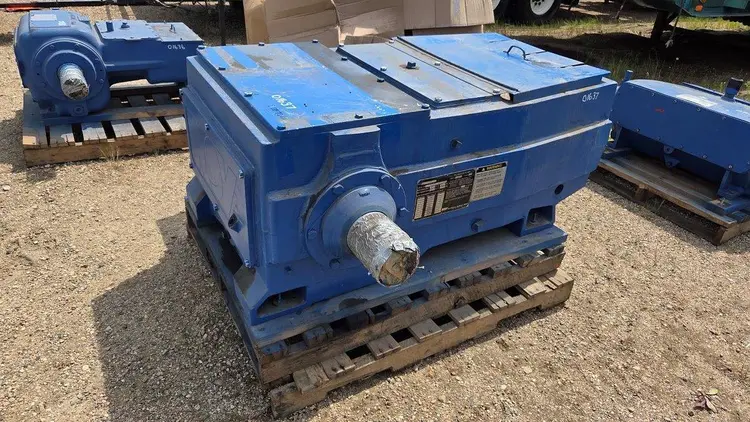 New | in-Stock NATIONAL OILWELL VARCO "NOV" 200T-5 TRIPLEX PUMP Pumps Saskatchewan CA | Chad Equipment #467007