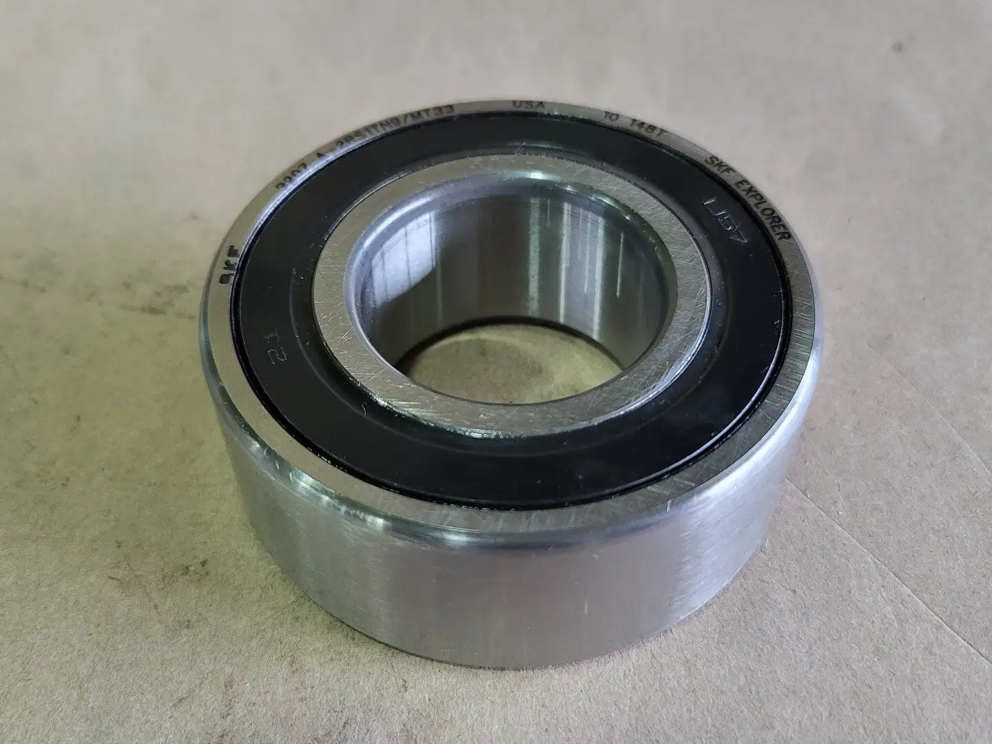 NEW SKF 3207A-2RS1TN9/MT33