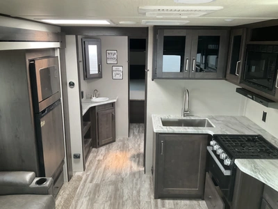 USED 2022 TRANSCEND 245RL