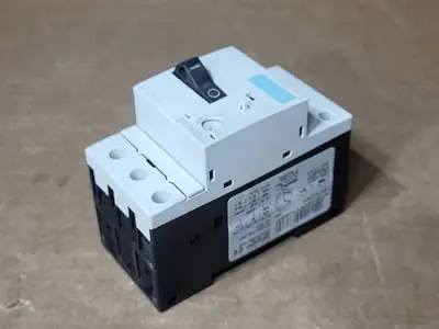 NEW SIEMENS 3RV1011-1HA10