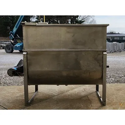 Used Stainless Steel Horizontal Liquid Mixer - 350 Gal. Capacity