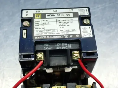 USED SQUARE D SAG12