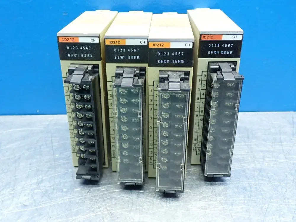 USED OMRON C200HID212
