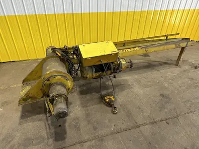 1.7 TON (3200 LBS) X 10' DEMAG WALL MOUNTED POWERED JIB CRANE & CABLE HOIST: STOCK #19119