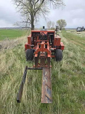 USED 1999 HESSTON 4655