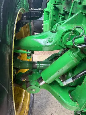 USED 2012 JOHN DEERE 8335R