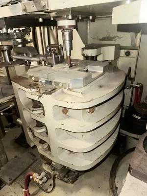 SIDEL SB01 Machine de moulage par soufflage (bouteille/conteneur) | Perry Equipment (7)