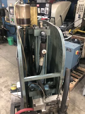 USED 1991 AIR-HYDRAULICS AIR-HYDRAULICS C-300 PRESS