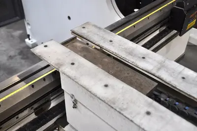 USED LVD PPEB TURBO 135 TON X 3100 MM CNC