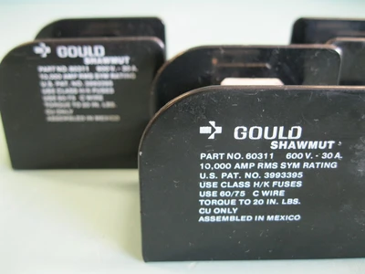 Lot of (3) 60311 60312 Gould Shawmut 1 & 2 Pole Fuse Holders D8