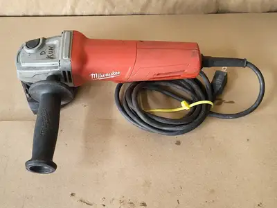USED MILWAUKEE 6146-31