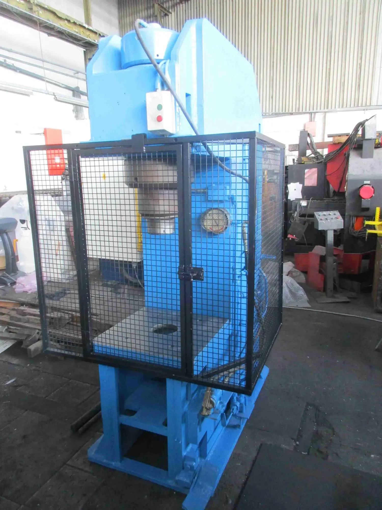 C frame hydraulic press