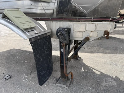 Used 1999 POLAR _UNKNOWN_ Liquid Supply Trailers Indiana US | Lakeshore Equipment Sales #1546610