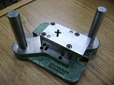 1958-390 Stamping Press Tool and Die Set To Make Small Religious Cross