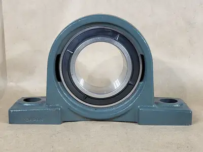 NEW NSK UKP215D1