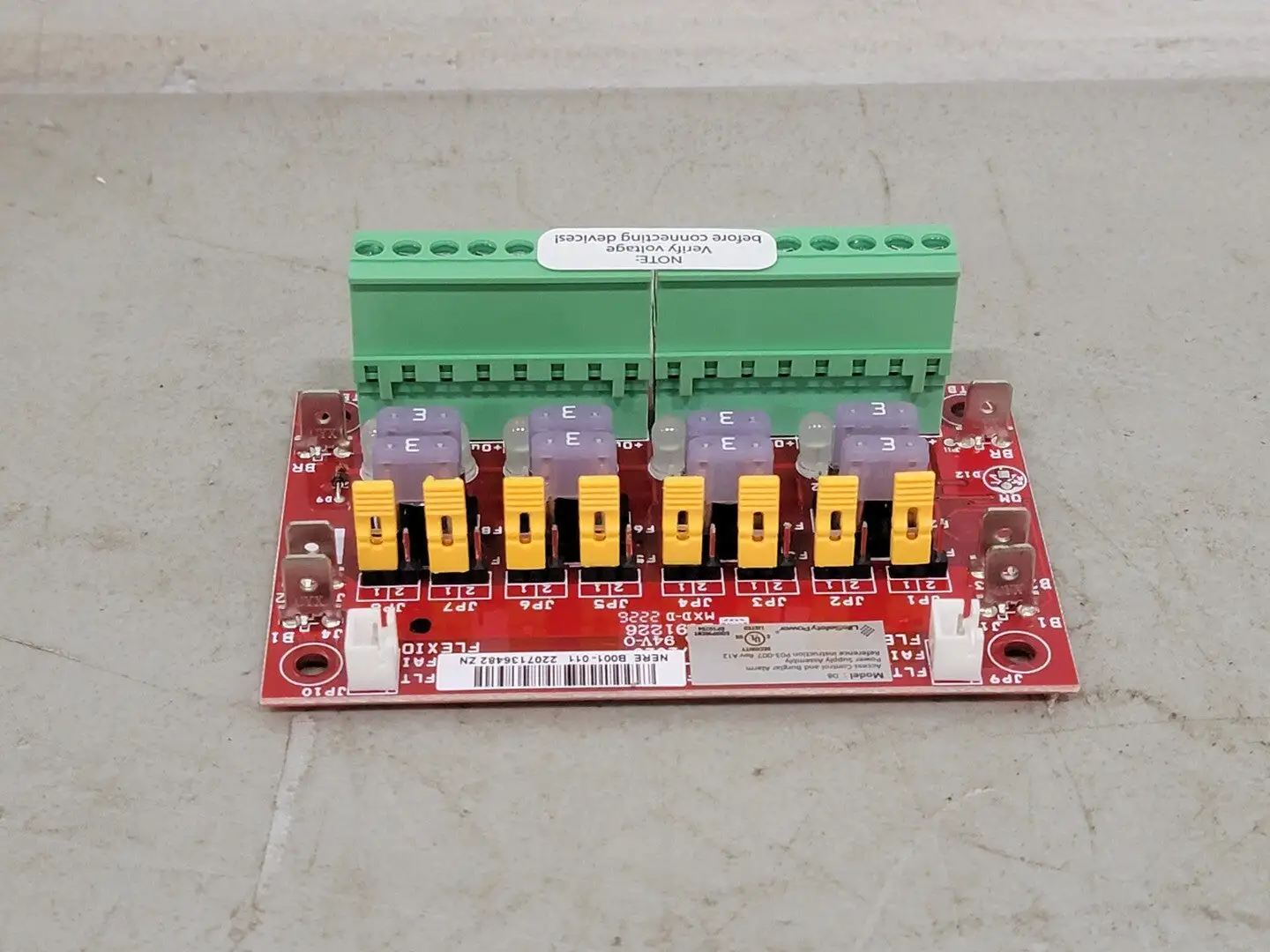 NEW LIFESAFETY POWER D8