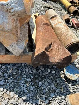 Used AFTERMARKET 9-7/10" X 20" CHISEL BIT FOR CABLE TOOL Tool Bits Pennsylvania US | East West Machinery & Drilling #1417346