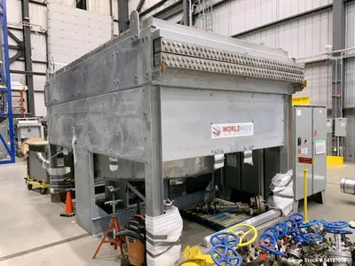 USED WORLDWIDE 1F10 X 16