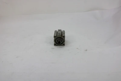 USED SMC CDQ2D32-25D-XC35