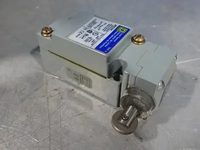 NEW SQUARE D 9007C54F
