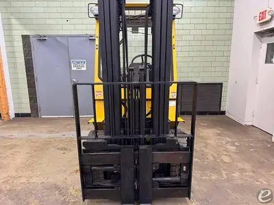 USED 2005 YALE GLP060ZG