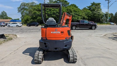 USED 2015 KUBOTA U35-4