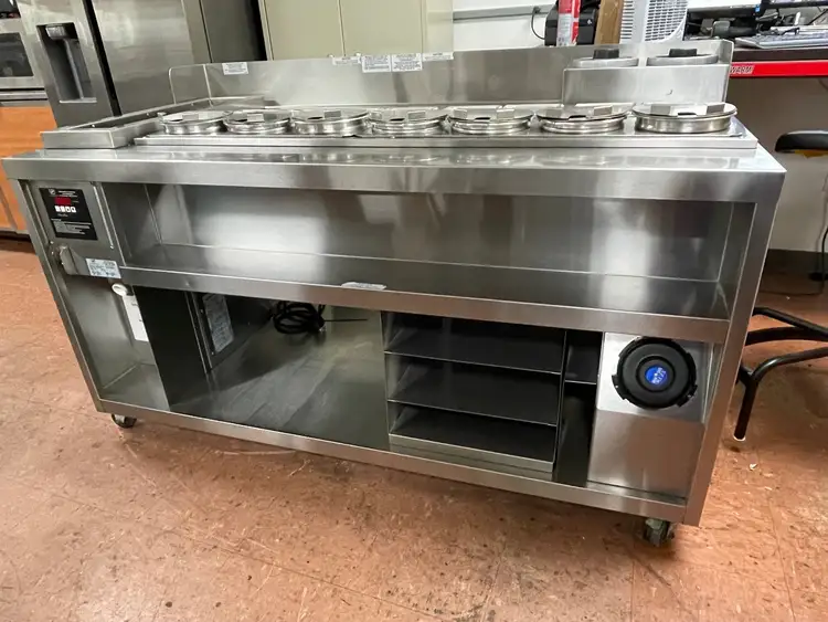Used Duke Used Duke HCSS-LH Stainless Steel Dry Channel Soup Warmer Heated Holding Station Buffet - 220V Steam Tables (Food) Illinois US | Falcon Restaurant Supply #1375909