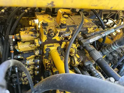 Used 2014 KOMATSU PC490LC-10 Excavators Pennsylvania US | Proxy Equipment #1383045