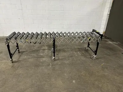 ULINE Expandable Conveyor