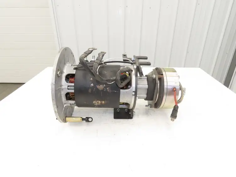 Used RAYMOND _UNKNOWN_ Pallet Lifters | Arrow Industrial #617902