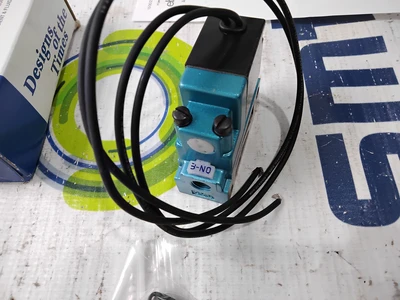 NEW MAC VALVES 32B-221BAAA