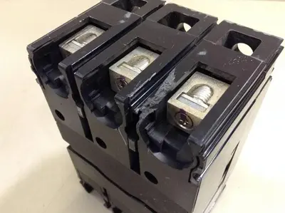 USED MITSUBISHI NF-SF3020