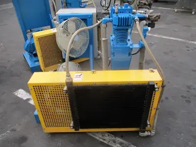 USED Hycomp 2AN10C-B21-ALMV9-20/15D
