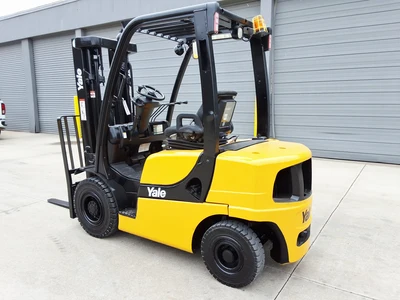 Used 2015 YALE GASOLINE 5,000LBS CAPACITY PNEUMATIC Internal Combustion Forklifts: Pneumatic Tire Michigan US | Miedema Asset Management Group #1263931