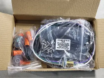 NEW THOMAS & BETTS LH1GSDCW