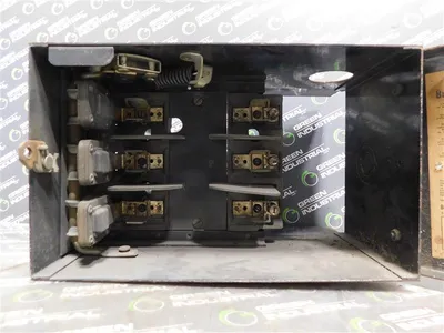 Bull Dog BOS 14352 Switch Plug 60A 575AC 20HP Used