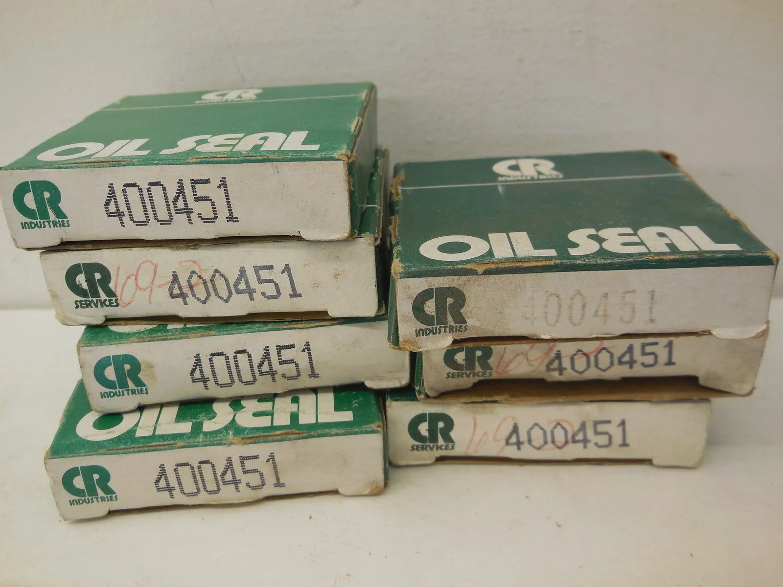 7 NEW CR INDUSTRIES 400451 OIL SEALS