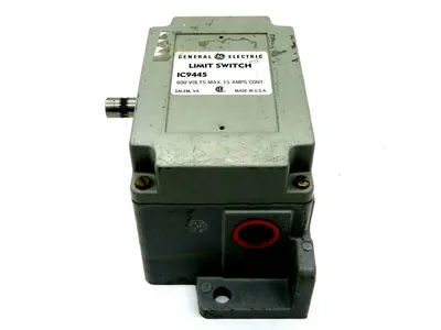 USED GENERAL ELECTRIC IC9445 A200B LIMIT SWITCH 600V 15AMP IC9445A200B