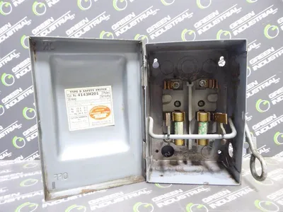 Cutler Hammer 4143H201 Fusible Safety Switch 30 Amps 250VAC 2 Poles Used