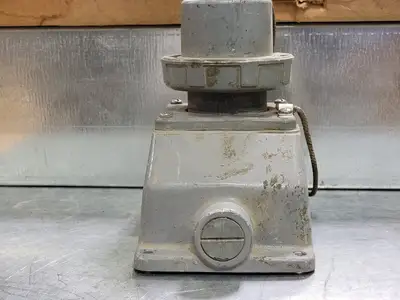 USED HUBBELL PC3430