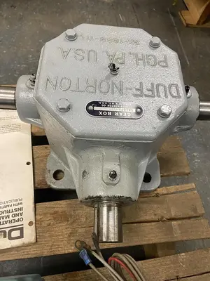 New | in-Stock DUFF-NORTON SK1671M37R Gearboxes Ohio US | Surplus Asset Holdings #1208855