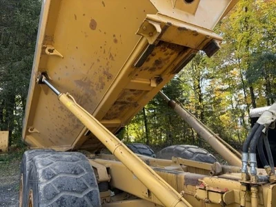 Used 1995 CATERPILLAR D250E Articulated Dump Trucks Massachusetts US | Brookside Equipment Sales #1507518
